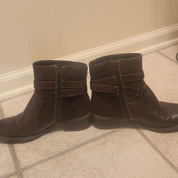 BareTraps Dark Brown Ankle Booties - Picture 6 of 12